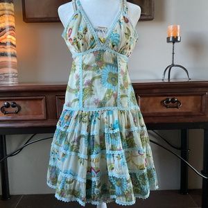 Cute Options Floral Lace & Ruffled Sun Dress. Pale green/Multi. Size XS